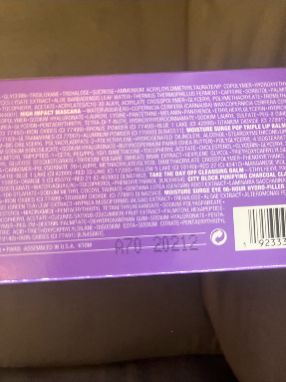 Clinique skincare/makeup set - Picture 4 of 4
